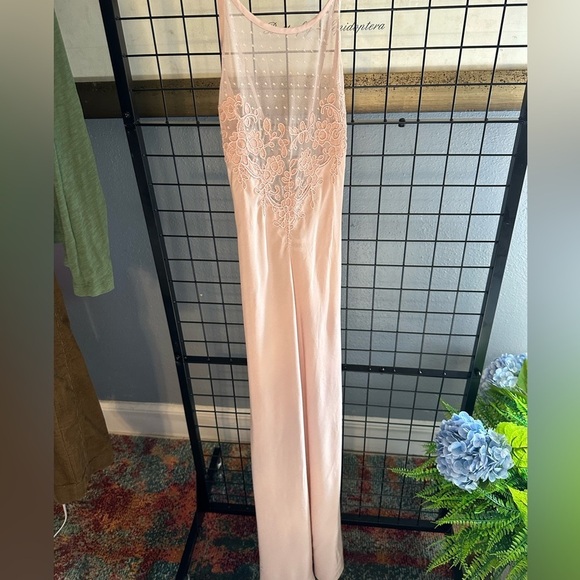 Monet midi dress by Rumored. NWOT. Blush colored - Picture 4 of 7